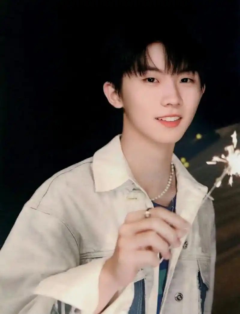 时代少年团—马嘉祺神图