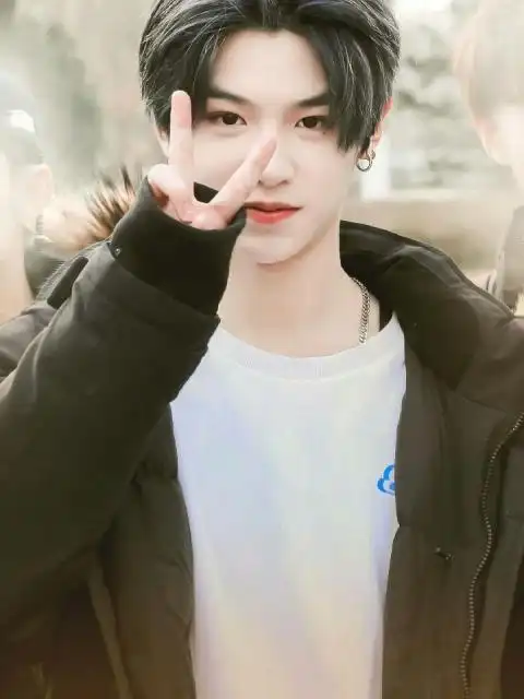 偶像练习生 黄明昊