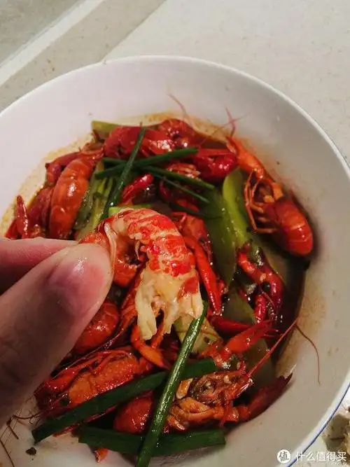 给大家分享几款无限回购,加热就能吃的麻辣小龙虾__财经头条