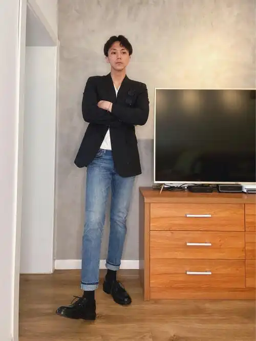 初春穿搭ootd身高186cm体重78kg