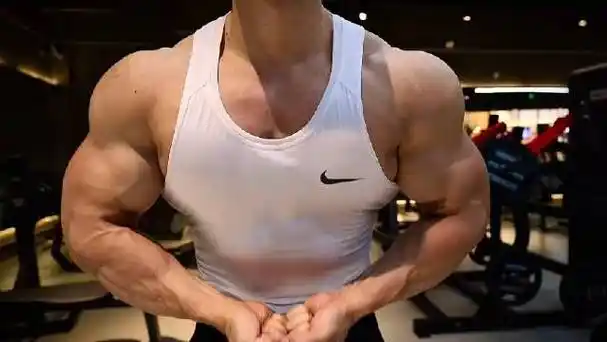 肌肉猛男健身正能量震撼来袭,努力做一个健身达人