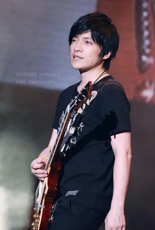 怪兽# 20170910 #五月天人生无限公司##一生活一场五月天# 生动岩绎