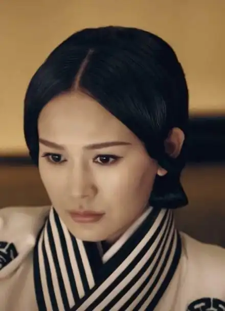 《皓镧传》第41集(1)|公主雅吃不下丧期寡淡的饮食 子傒哄她灌粥又塞