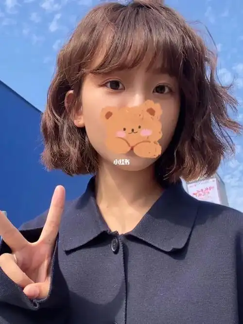 冲吖姐妹们中短发一定要烫的一款蛋卷头