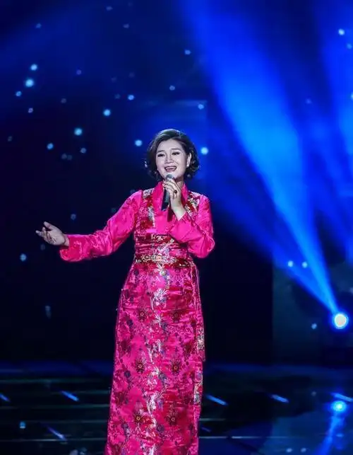 曾风靡全国的降央卓玛,为何突然在乐坛里销声匿迹了?发生何事?