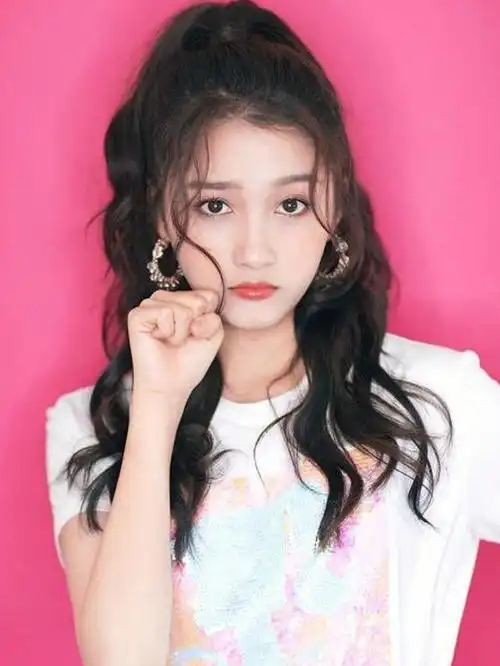 又是被关晓彤惊艳到的一天