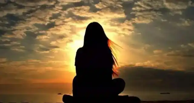 一句话表达成年的无奈的句子有"成年人肩负着责任二