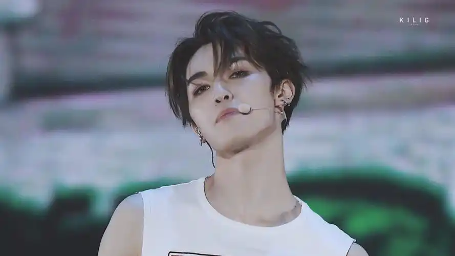 乐华七子北京fm 朱正廷《for u》focus