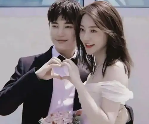 孙坚跟黄梦莹cp终成真?晒完结婚照晒婚房?好温馨!