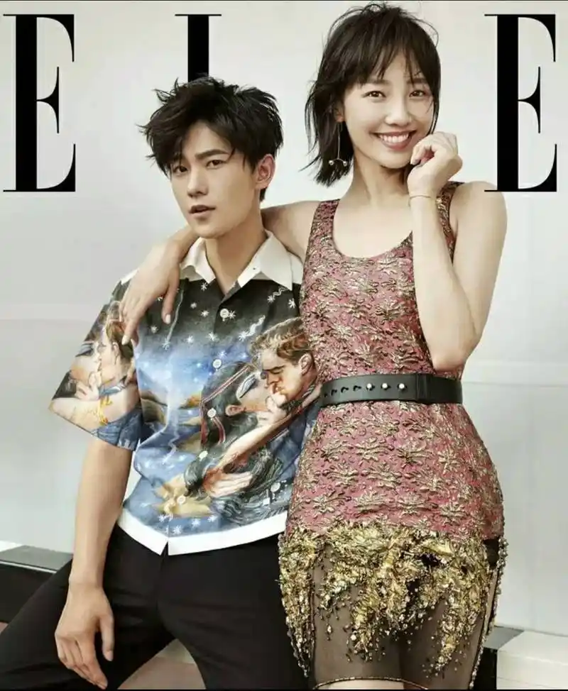 吴昕靠法式刘海实现颜值逆转 快get这发型