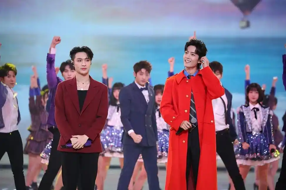 因为他正在起诉无德网友|肖战|张艺兴|艺人_新浪新闻