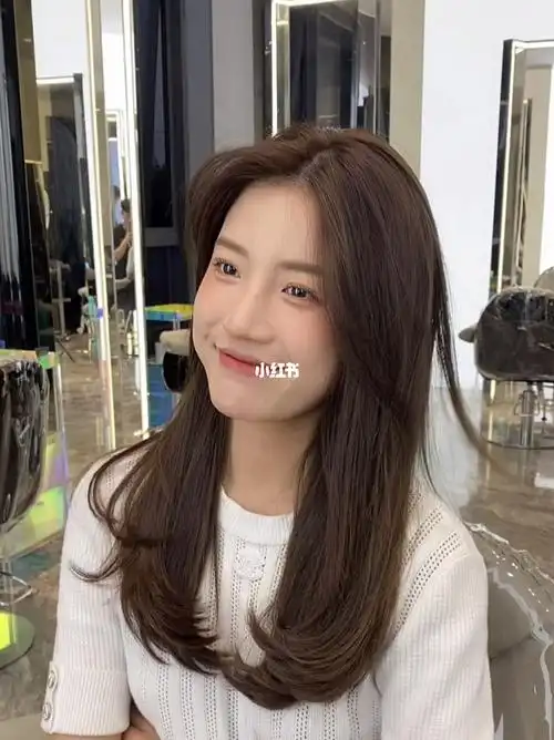 2021精致又舒适的中长发发型超级百搭