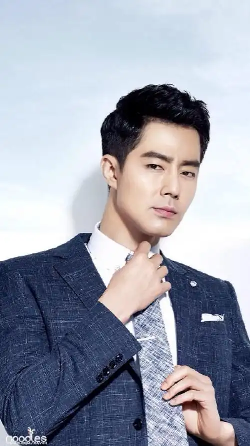 赵寅成 壁纸 明星 帅哥 大叔 男神