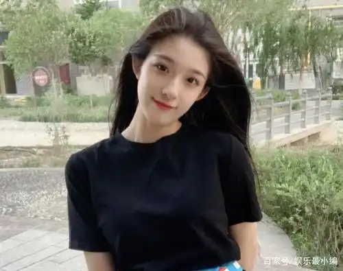 王玉雯甜宠剧官宣开机,男主颜值高,我却在关注男二女二