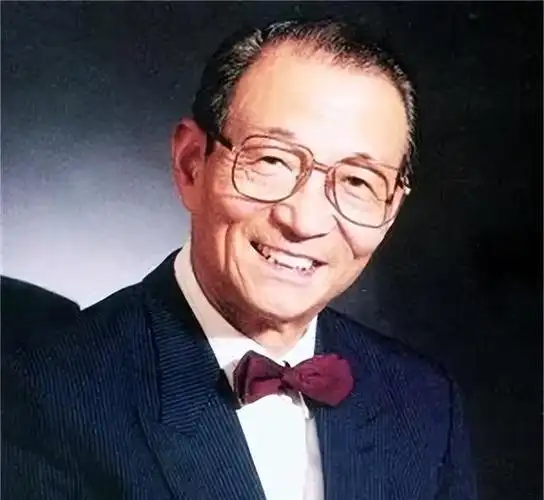 后来,陈述和叶惠贤还一起帮李波找了份工作,这让李波非常感动和感激.