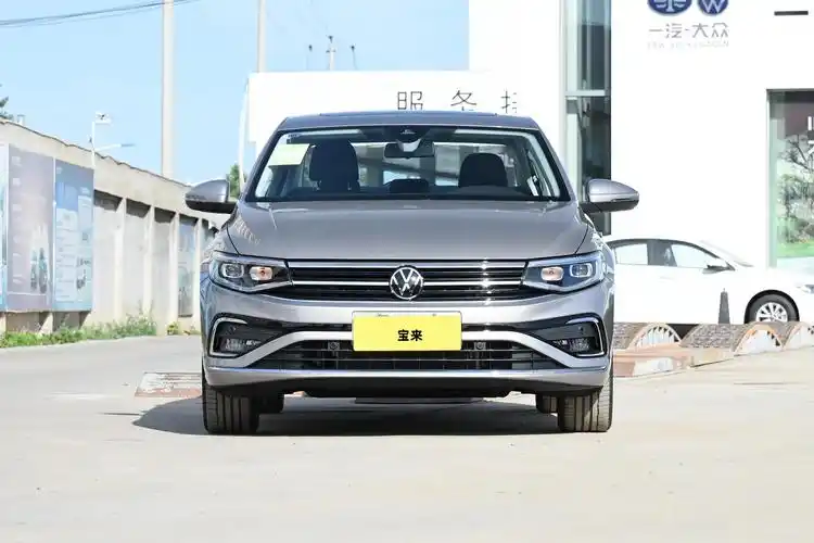2023款大众宝来1.4t舒行版上市,价格及配置均下调,售13.59万元