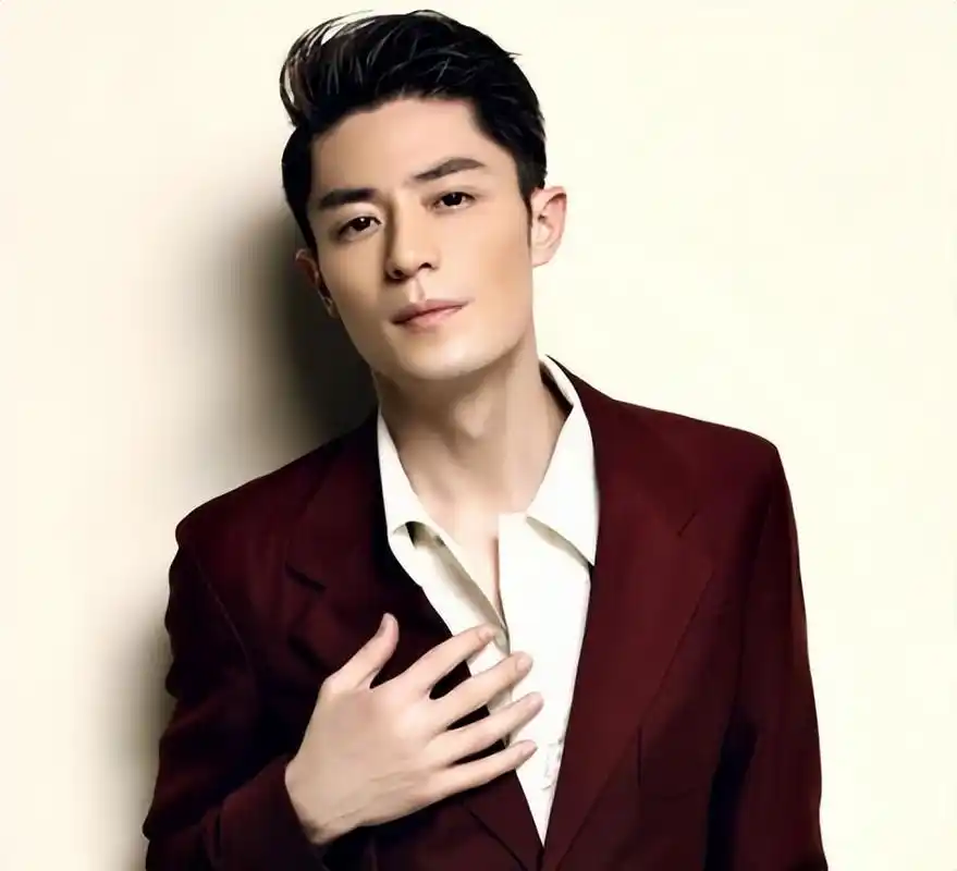 曾经的帅气男神霍建华近照曝光,网友直呼:帅哥出来洗眼睛了!