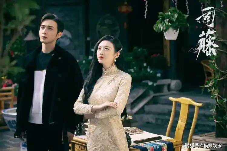 其实张彬彬年龄30多了,按照正常人来说都可以算是大龄青年了,结婚生子