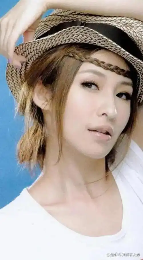 从吴彦祖,王阳明,柯震东到小鲜肉,萧亚轩的男朋友一直备受瞩目.