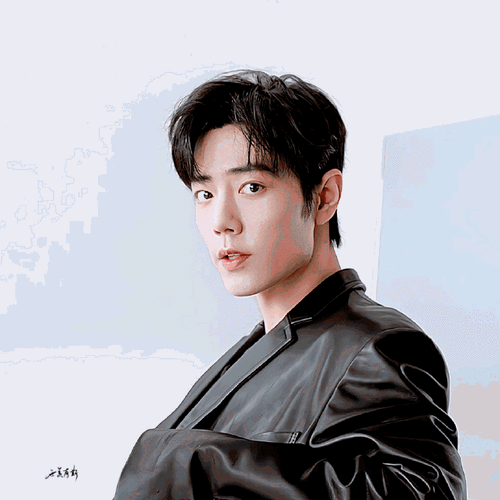 日常见肖战##肖战黑色皮衣#    窒息了有木有?黑皮衣拽冷酷帅!