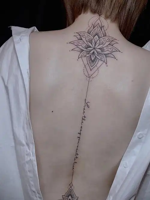 后脊椎点刺梵花_纹身图案手稿图片_kitty_倩倩的纹身作品集