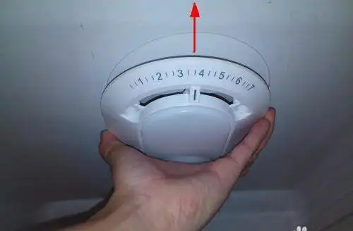 冰箱里面的开关有什么作用听老电工的话才知我家一直做错