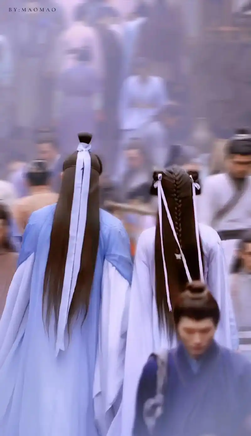 初遇夫妇的背影惊艳了我好久好久… #电视剧琉璃 #成毅 #袁 - 抖音