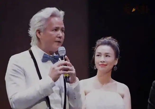 林瑞阳为什么满头白发他是身体有什么毛病吗