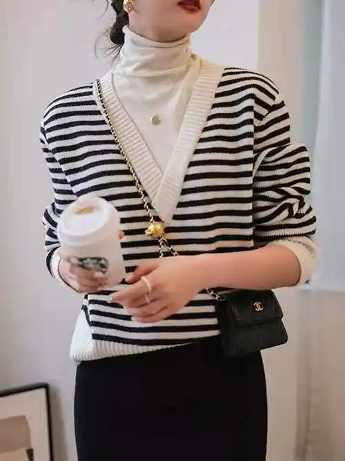现货 金大班假两件条纹套头高领针织衫毛衣女2022秋冬新款栗子 - 17网
