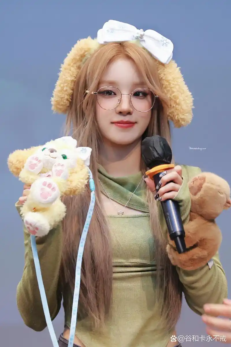 早春穿搭公式# #gidle宋雨琦#  美丽小狗滴滴嗒