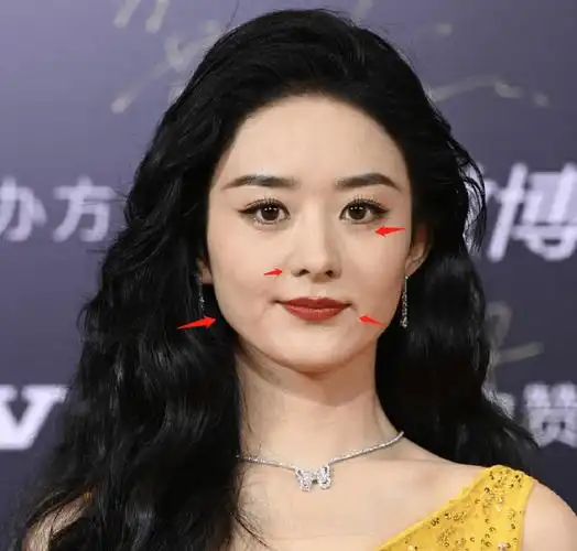 怼脸镜头成照妖镜,卡粉,黑头,痘痘,科技感…暴露明星真实颜值_赵丽颖