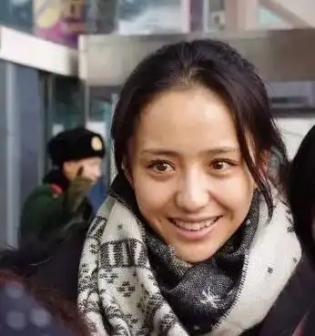 看见明星的素颜照,整个人都不好了