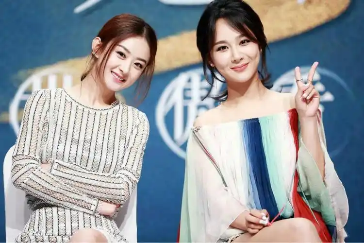 管你是真姐妹还是伪闺蜜,女明星同框即比美,谁丑谁尴尬