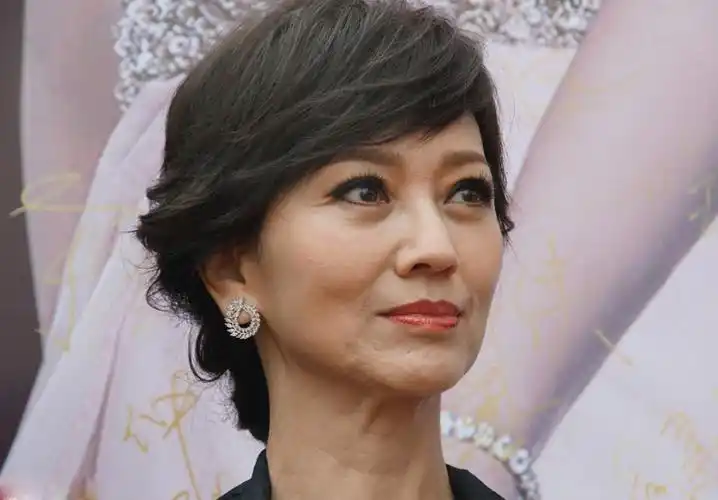 61岁赵雅芝真实皮肤状态