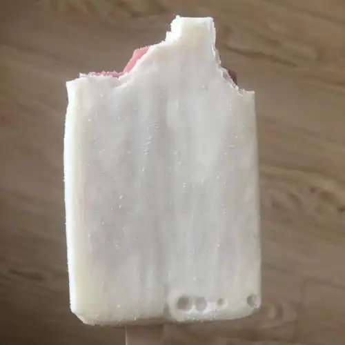 一天一根雪糕测评来啦一块一根之牛乳草莓