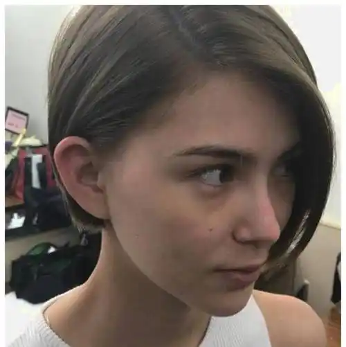 原创昆凌为何很少素颜看到这张脸网友周杰伦再大她十岁都ok