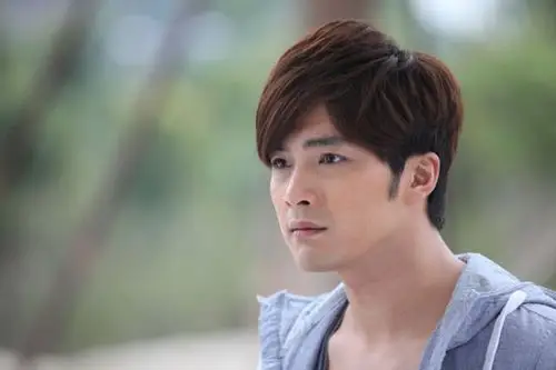 贺军翔饰演夏平安