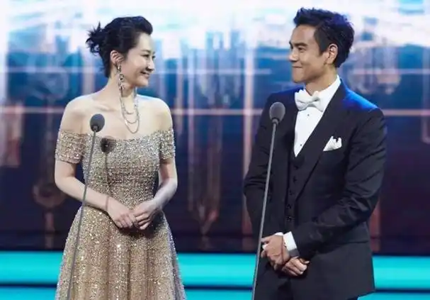 许晴大彭于晏13岁被骂?女人的人生从来就不是用年龄来衡量的!