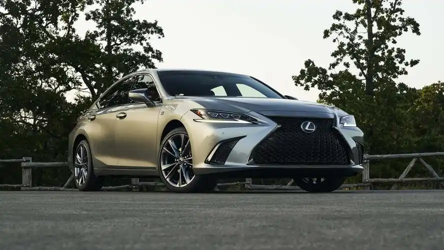 28万-38.74万 2024款雷克萨斯es海外上市