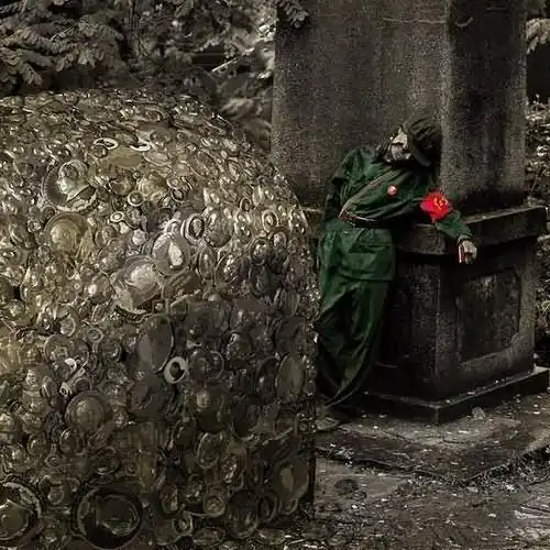 田太权摄影作品《遗忘》欣赏 #采集大赛