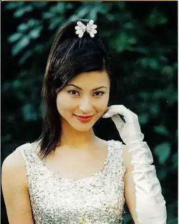 娱乐圈疑似被下降头的十大女星