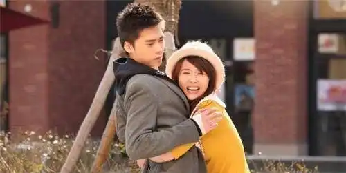 3000万顶流身份公开李易峰疑似恋情曝光女友身份令人意外