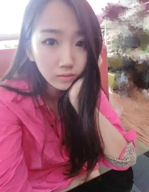 "赵库里"女友度假晒美照 颜值逆天身材火爆