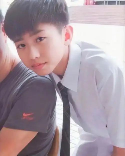 可可爱爱的蔡徐坤