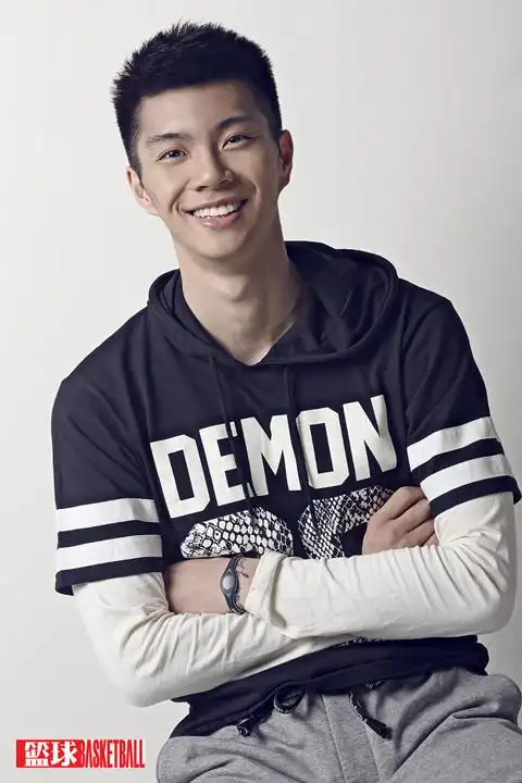 王子瑞篮球杂志写真_高清图集_新浪网