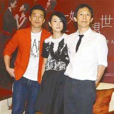 16岁误进娱乐圈,27岁和妻子相伴19年,如今49非霸总不演_王耀庆_爷爷