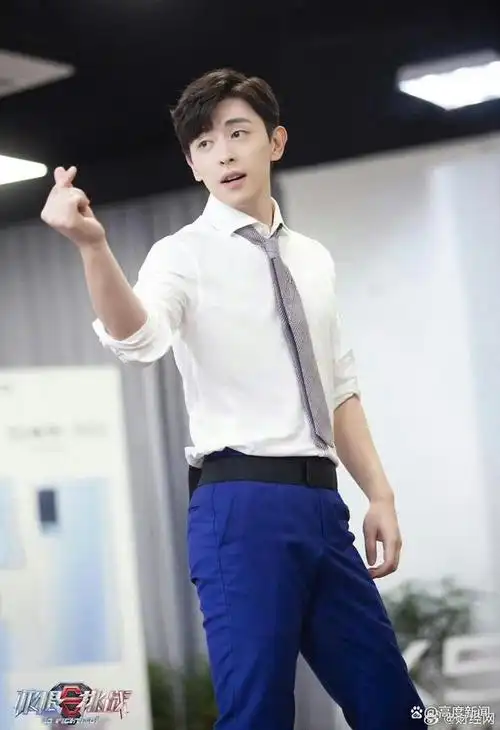 据悉,2021年云米宣布邓伦成为其全球品牌代言人.