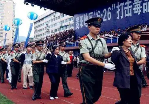 给死刑犯执行死刑时他们会害怕还是很冷静