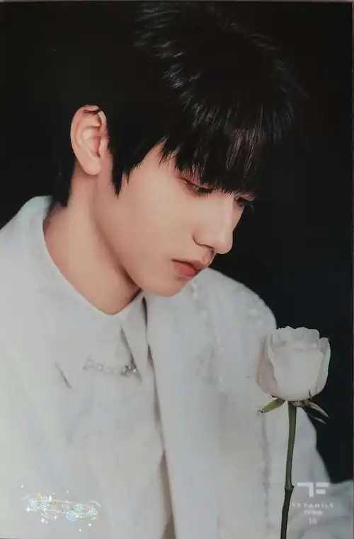 朱志鑫新年音乐会生写大片~ 怼脸拍 眼神杀 侧颜杀