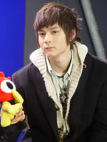 君君 照片 -- 相册 -- 爱u乐园(华人)俱乐部